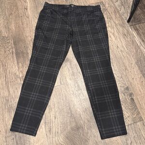 Simply Vera Wang Charcoal Checkered Skinny Pants. Sz XXL